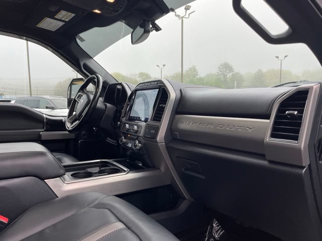 Used 2022 Ford F350 Platinum w/ Tremor Off-Road Package AWD/4WD image 30