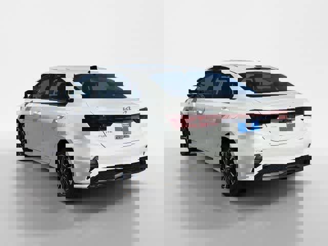 Used 2024 Kia Forte LXS w/ LXS Technology Package image 3