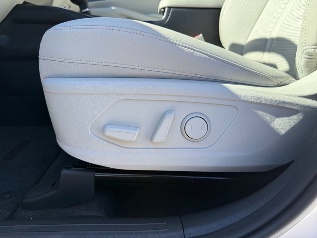 New 2026 Kia Sorento S w/ S Panoramic Sunroof Package FWD image 18