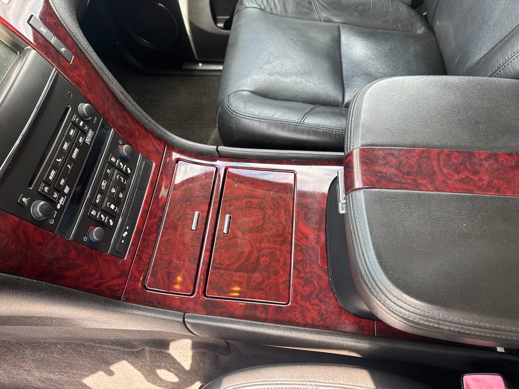 Used 2011 Cadillac Escalade EXT Luxury AWD/4WD image 24