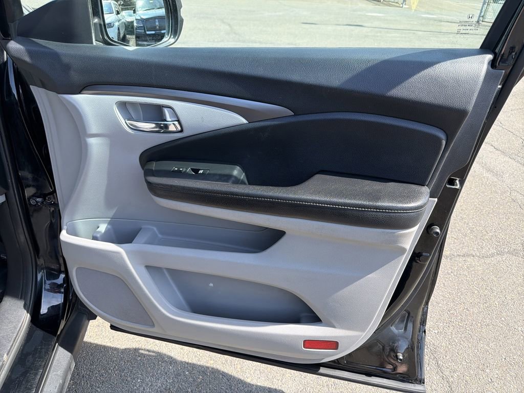 Used 2016 Honda Pilot EX image 14