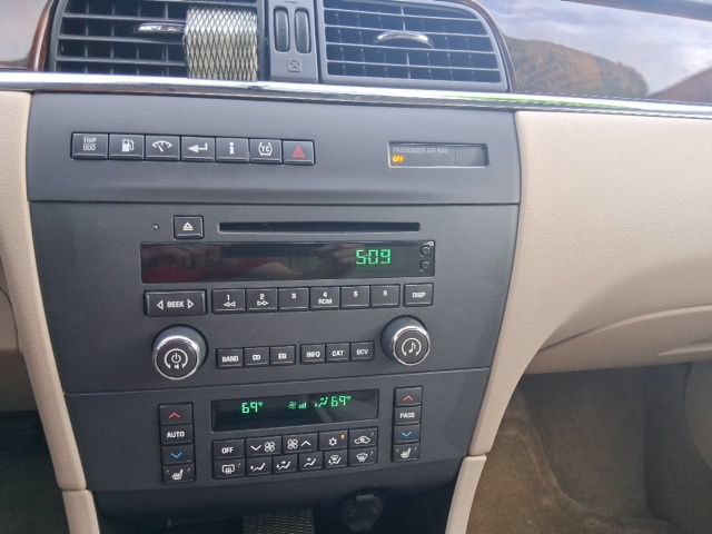 Used 2009 Buick LaCrosse CX FWD image 14