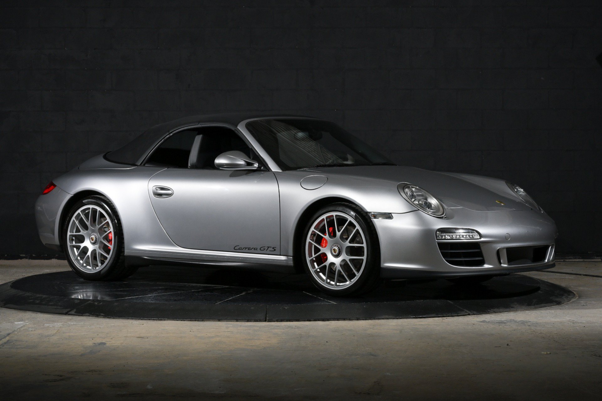 Used 2011 Porsche 911 Carrera GTS RWD image 9