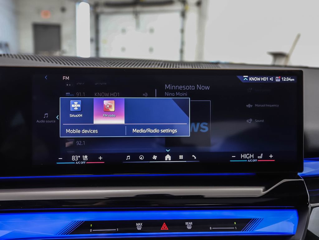 Certified 2025 BMW i5 xDrive40 w/ M Sport Package image 17