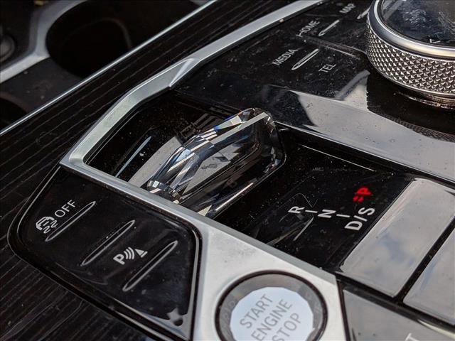 Used 2024 BMW X7 xDrive40i w/ Executive Package image 13