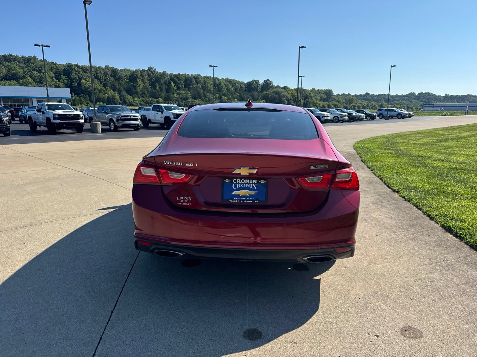 Used 2017 Chevrolet Malibu Premier w/ Premier Sun and Wheel Package FWD image 6