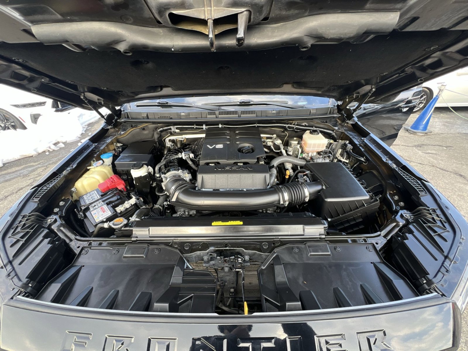 Used 2022 Nissan Frontier SV image 27