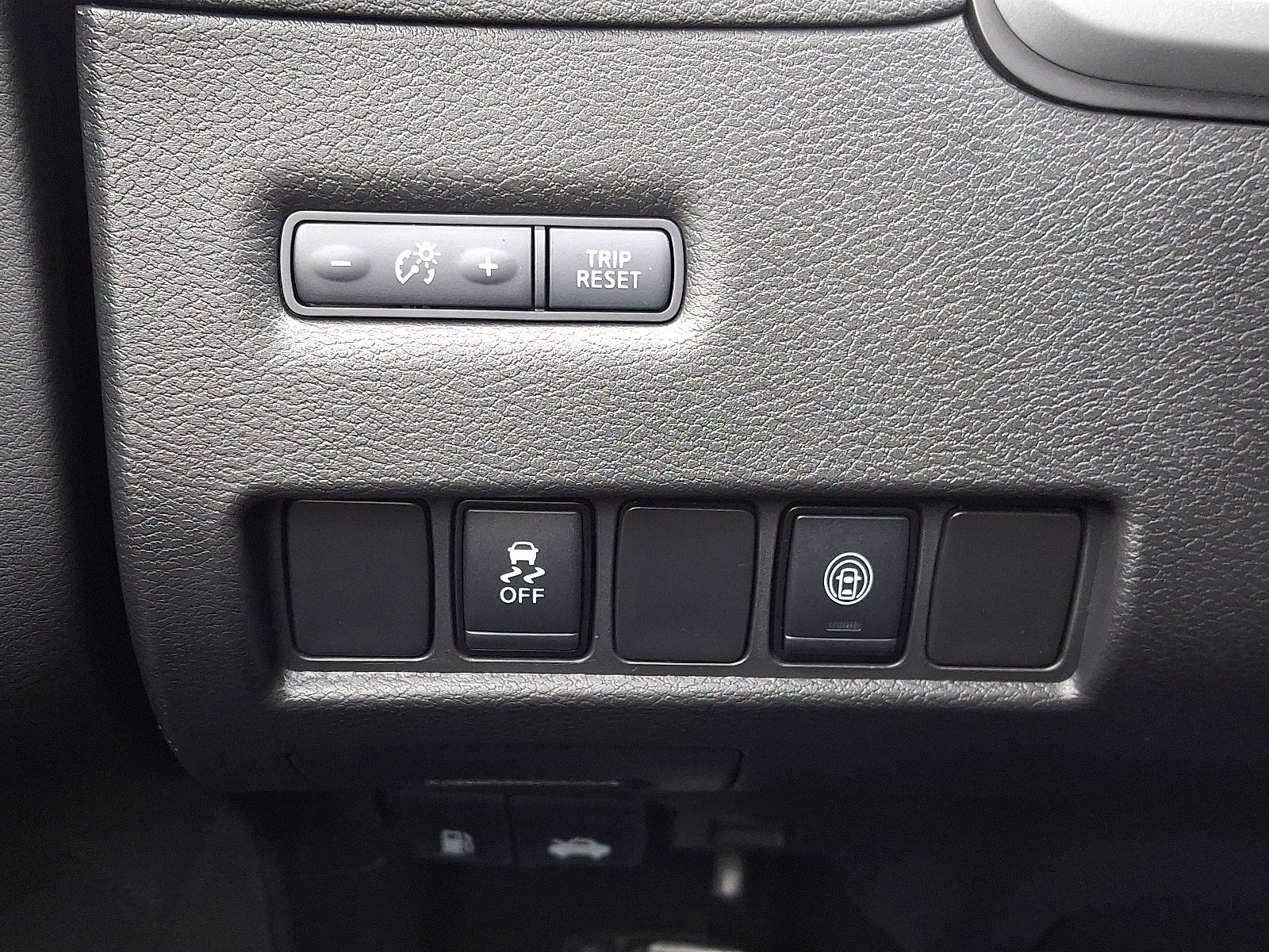 Used 2024 Nissan Murano SV w/ SV Midnight Edition Package image 25