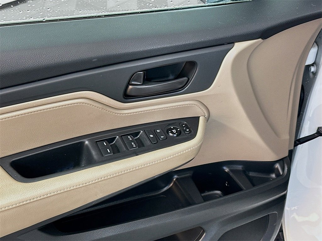 Used 2020 Honda Odyssey LX image 17