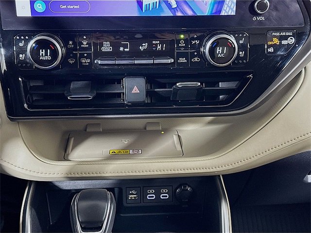 Used 2023 Toyota Highlander Limited image 17