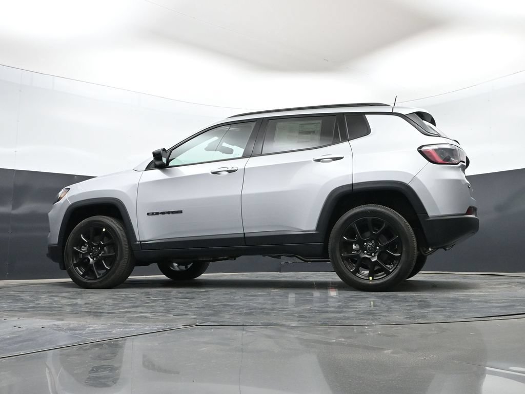 New 2026 Jeep Compass Latitude AWD/4WD image 41