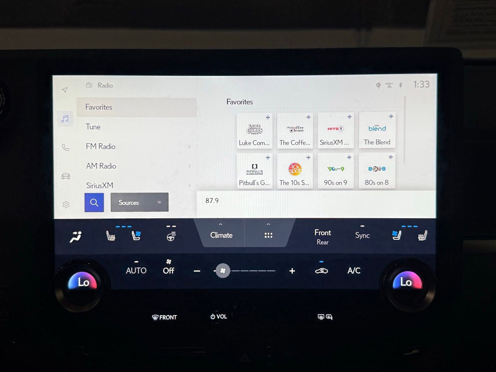 Used 2024 Lexus GX 550 w/ Accessory Package (2T) image 35