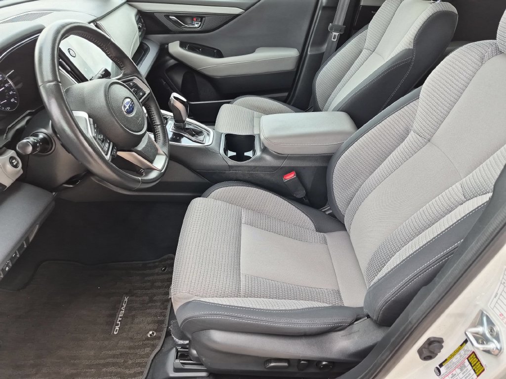 Used 2025 Subaru Outback Premium AWD/4WD image 25