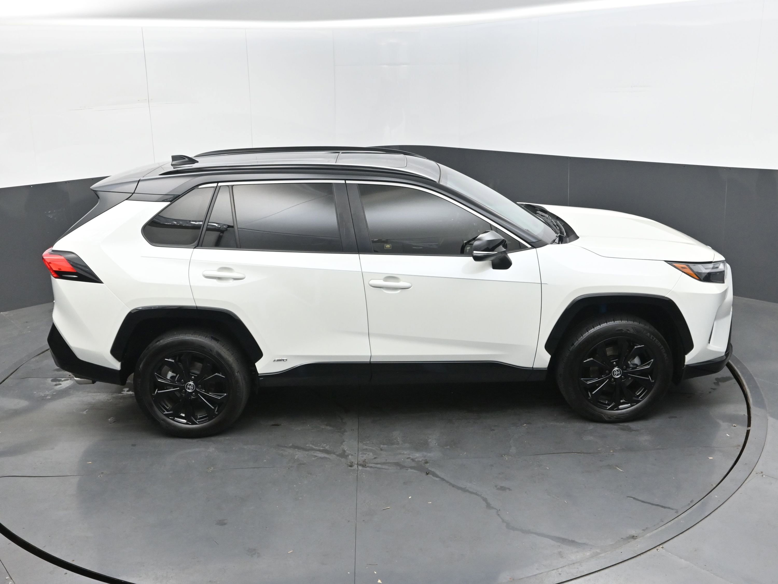Used 2022 Toyota RAV4 XSE image 35