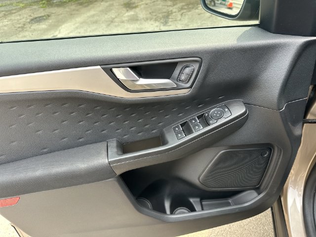 Used 2020 Ford Escape SE AWD/4WD image 24