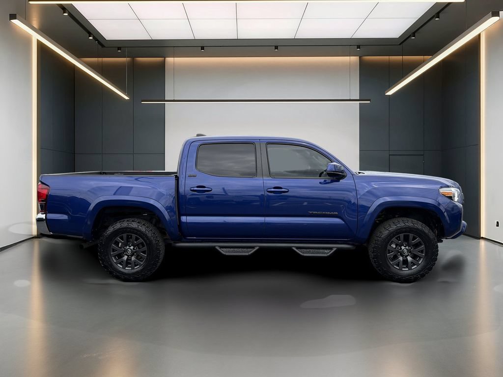 Used 2022 Toyota Tacoma SR5 AWD/4WD image 7