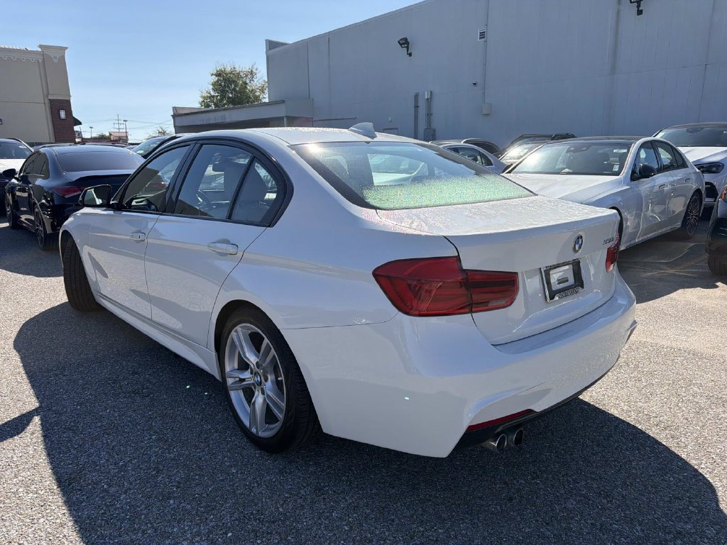 Used 2018 BMW 330i Sedan RWD image 5