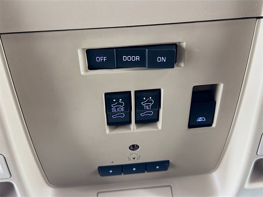 Used 2016 Chevrolet Silverado 3500 High Country image 13