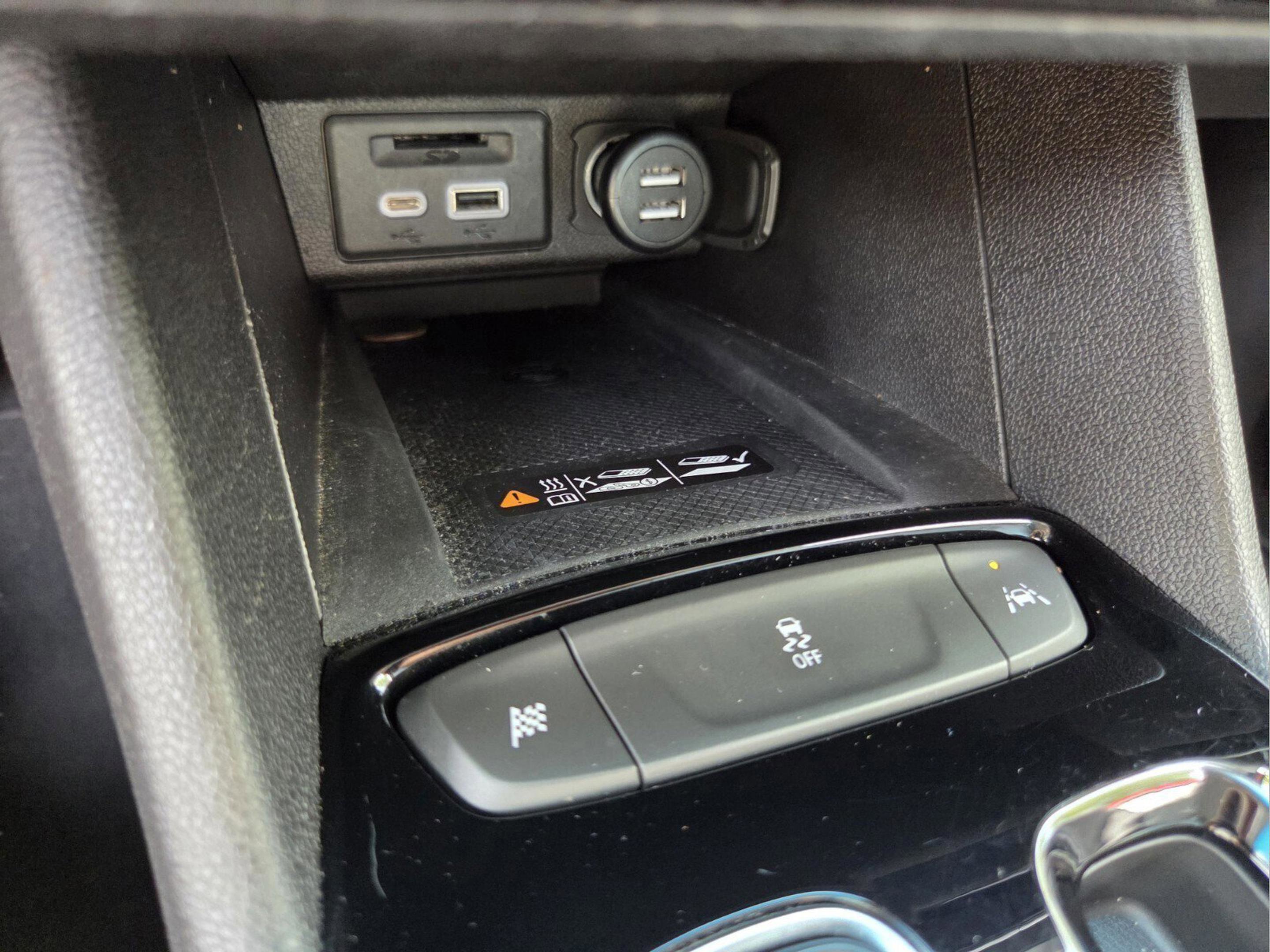 Certified 2023 Chevrolet Bolt LT w/ Infotainment Package FWD image 20