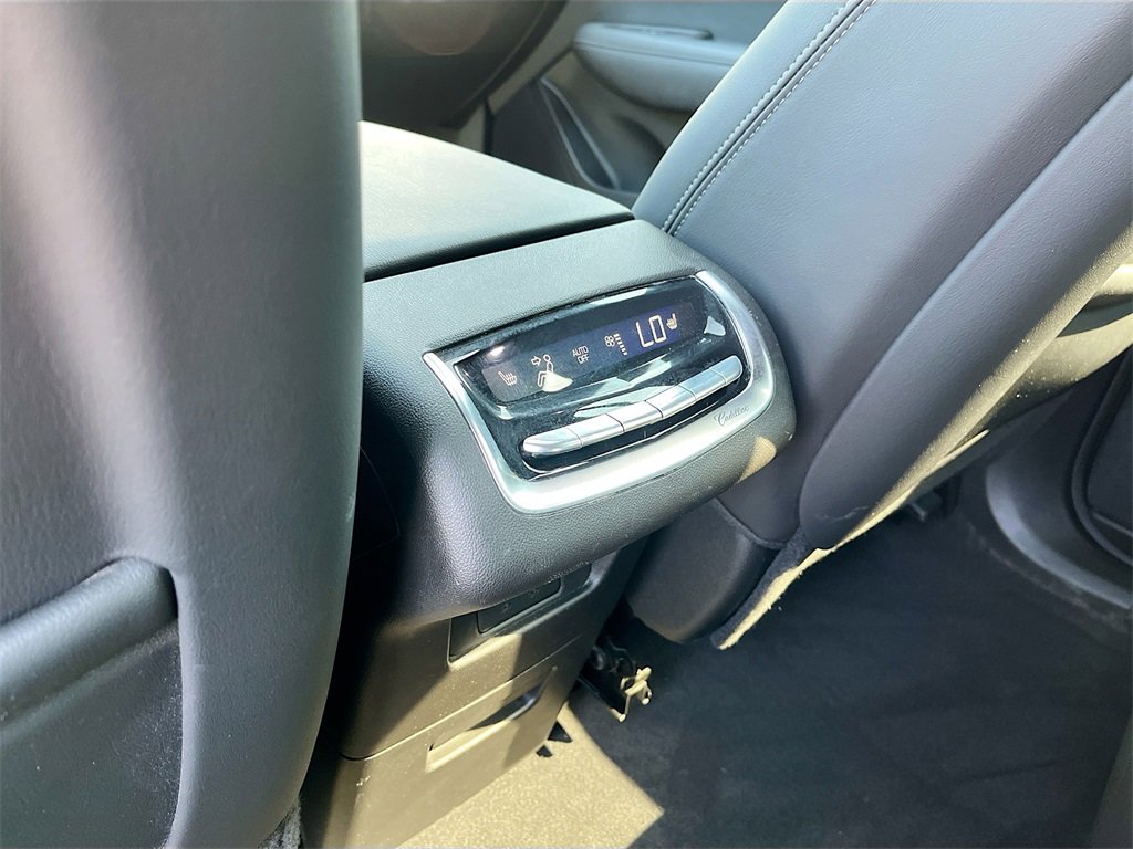 Used 2024 Cadillac XT6 Premium Luxury w/ Technology Package image 26