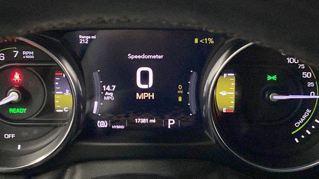 Used 2022 Jeep Wrangler Unlimited Sahara AWD/4WD image 10