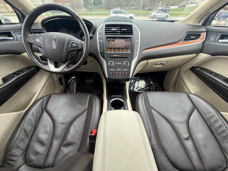 Used 2016 Lincoln MKC Reserve image 9