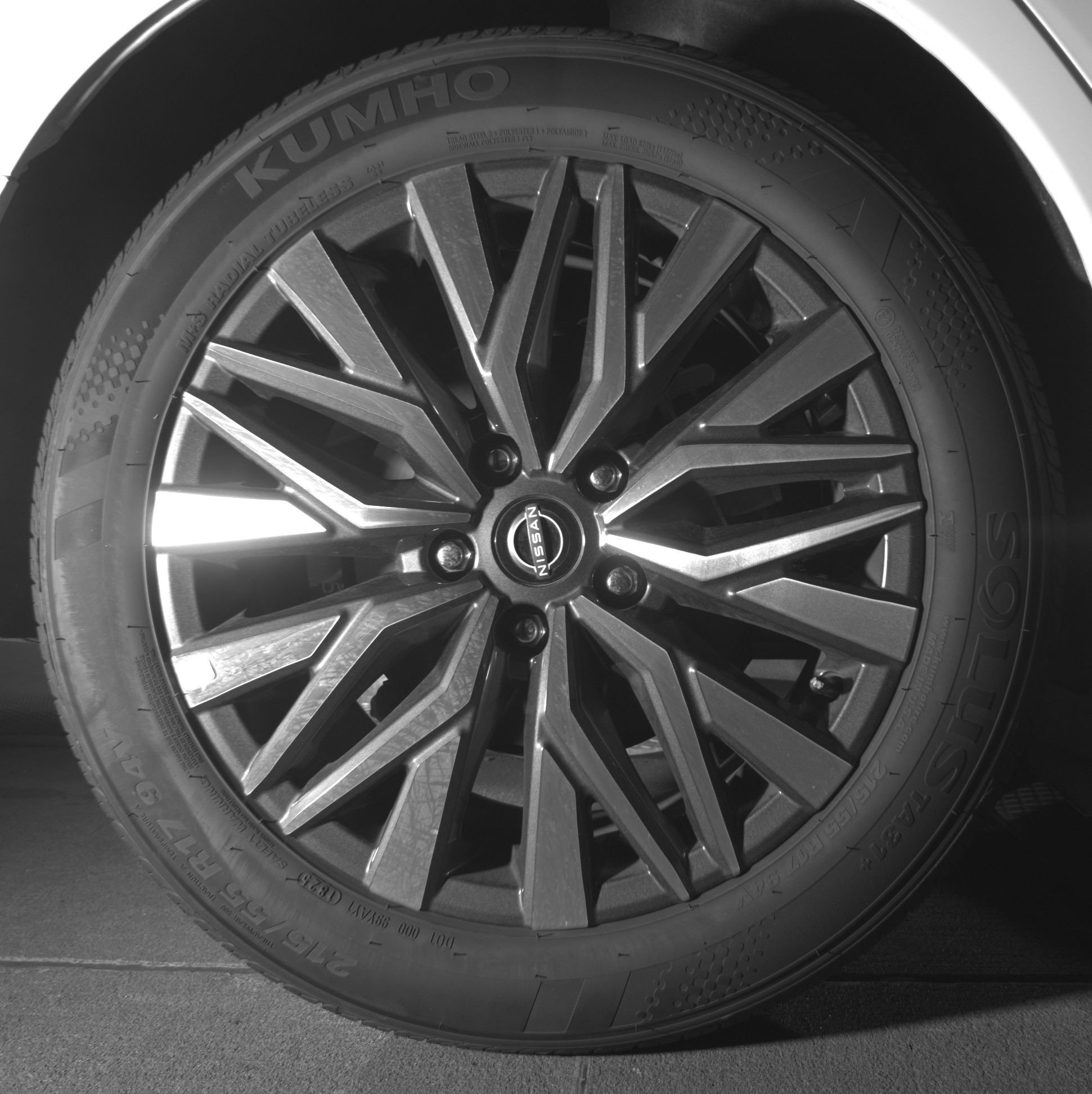 Used 2025 Nissan Altima 2.5 SV FWD image 15