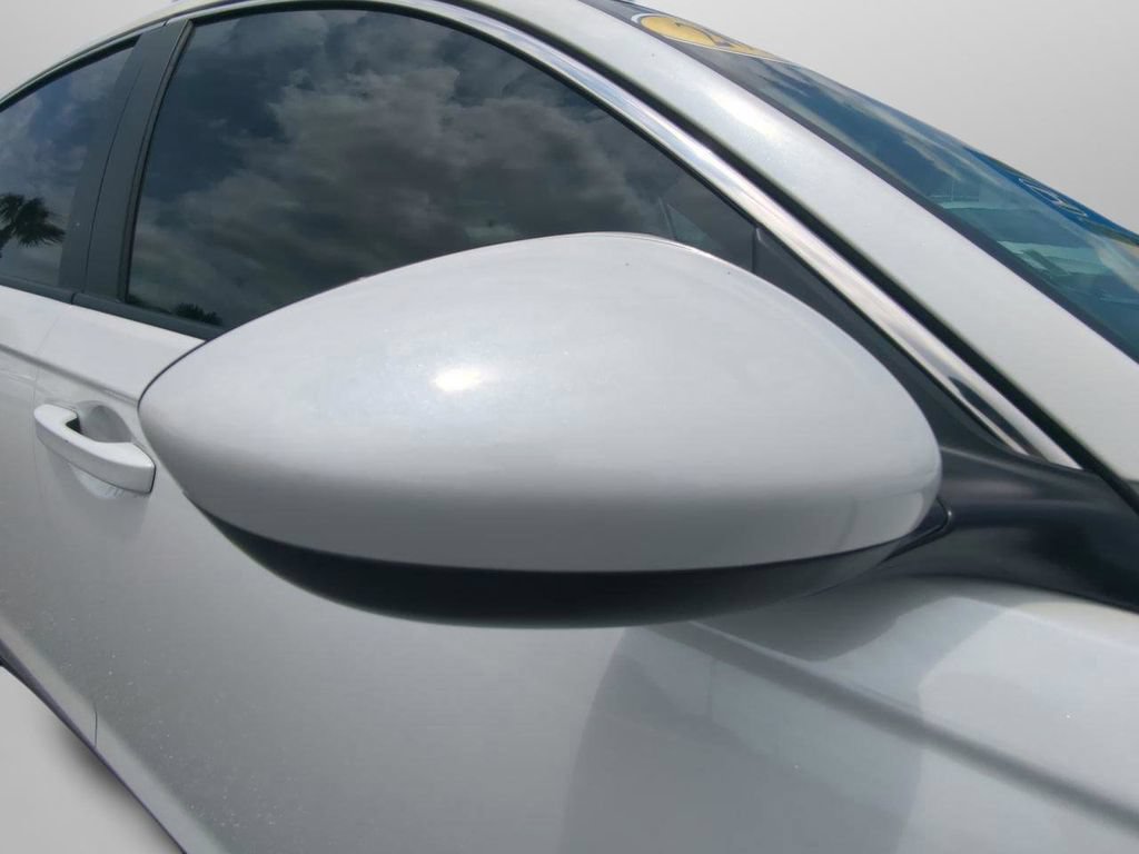 Certified 2025 Honda Accord LX image 24