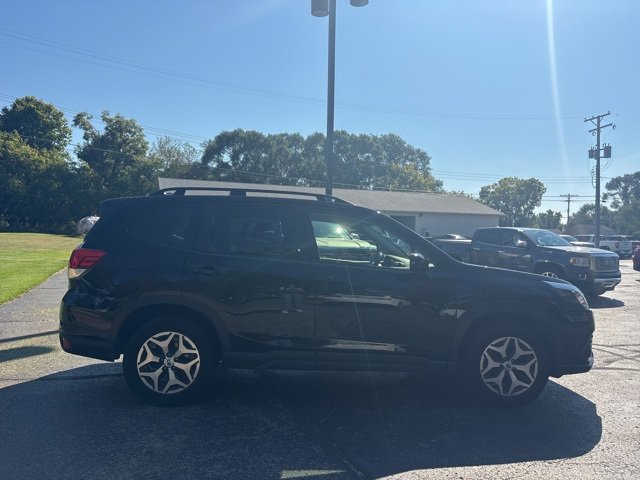 Used 2023 Subaru Forester Premium image 6