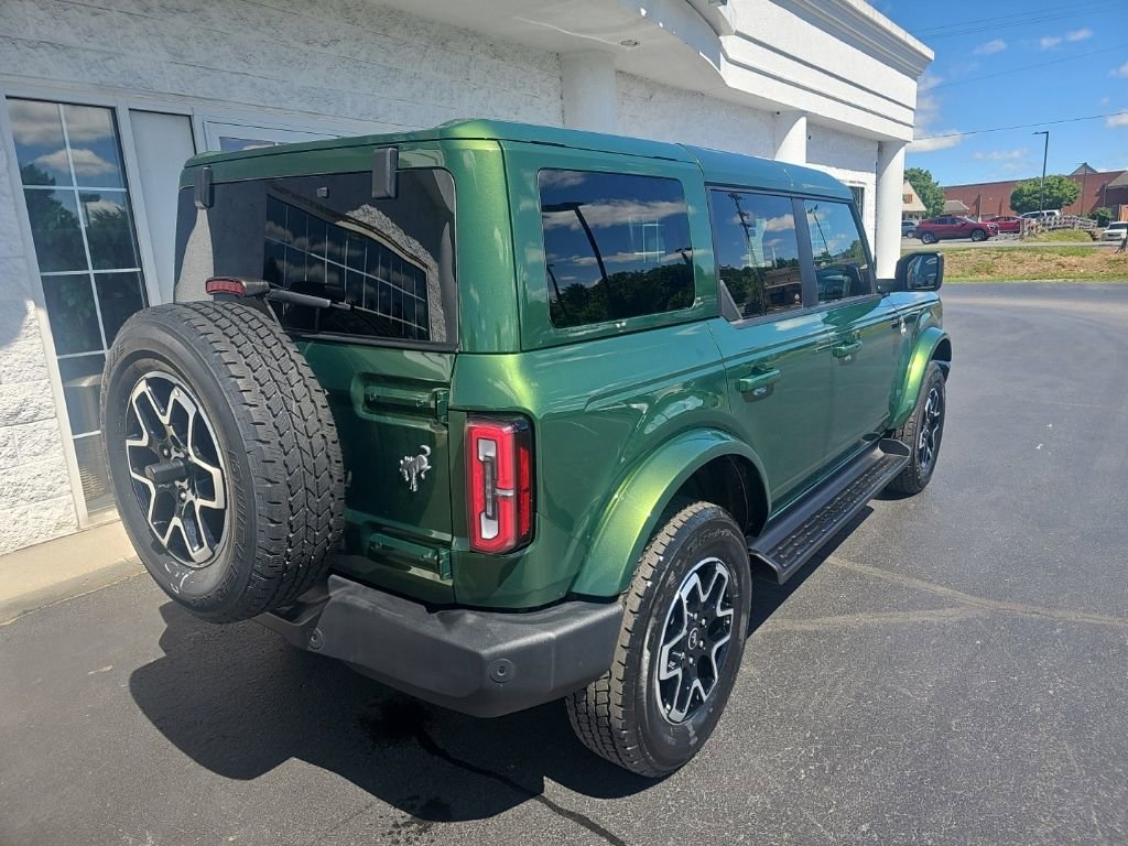 Used 2025 Ford Bronco Outer Banks AWD/4WD image 4
