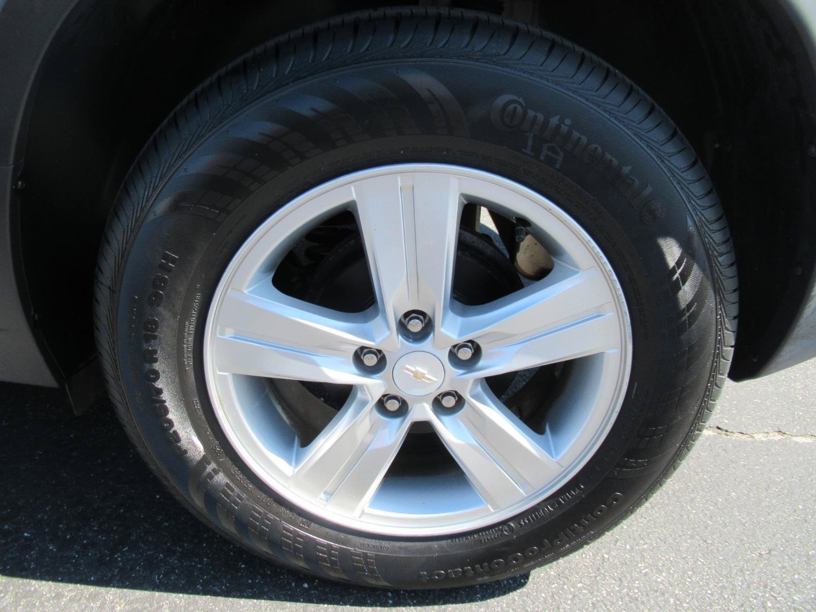 Certified 2020 Chevrolet Trax LT w/ Driver Confidence Package FWD image 8