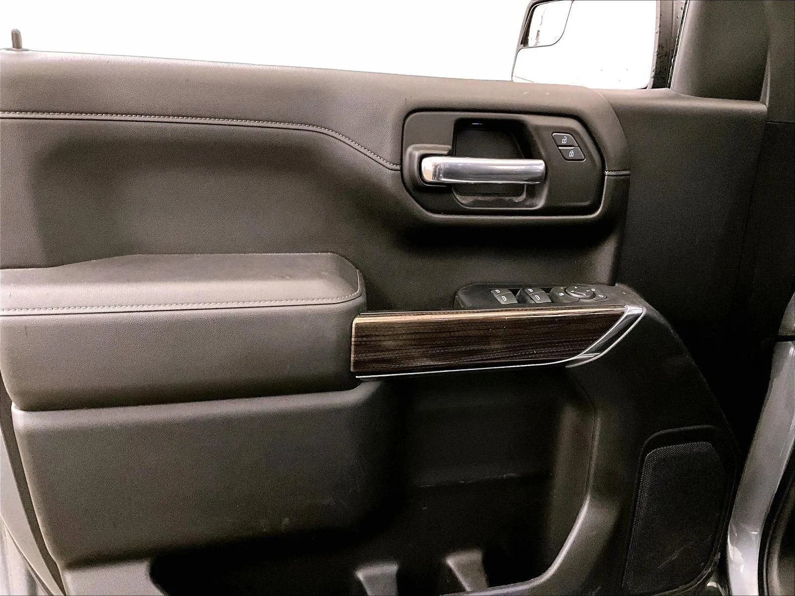 Used 2021 Chevrolet Silverado 1500 LT image 23