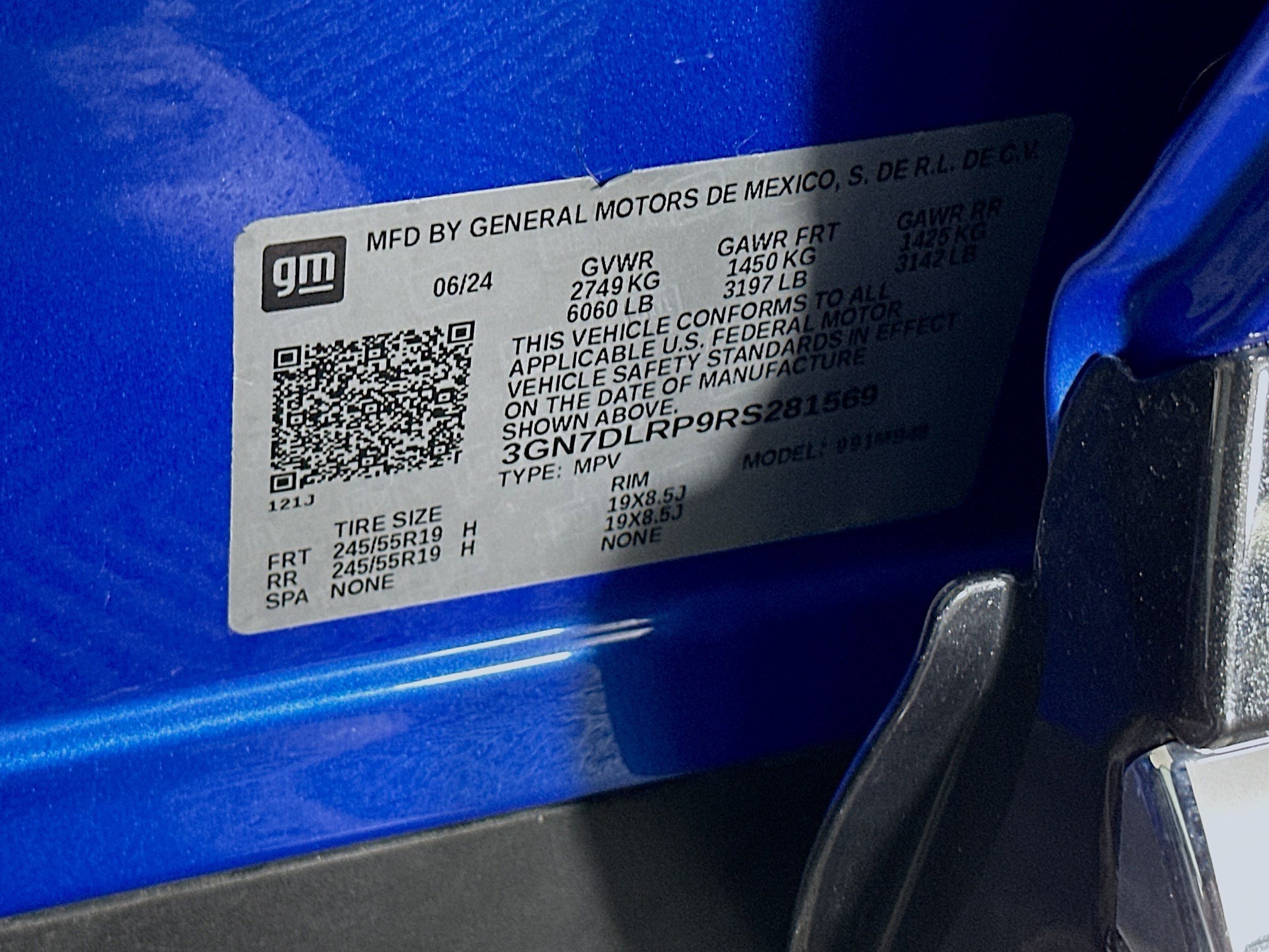 Used 2024 Chevrolet Equinox EV LT w/ Active Safety Package 3 FWD image 12