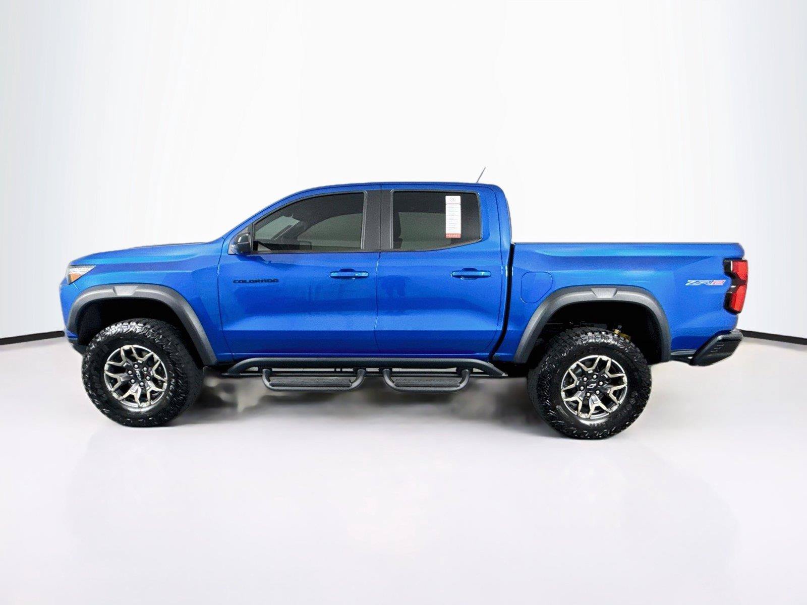 Used 2024 Chevrolet Colorado ZR2 w/ ZR2 Convenience Package III AWD/4WD image 14