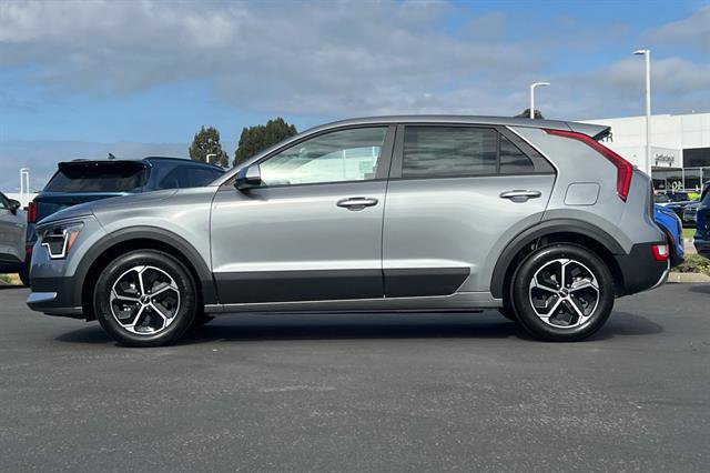 New 2026 Kia Niro LX image 7