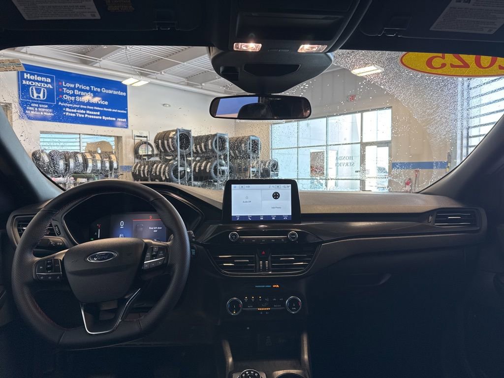 Used 2025 Ford Escape ST-Line AWD/4WD image 9