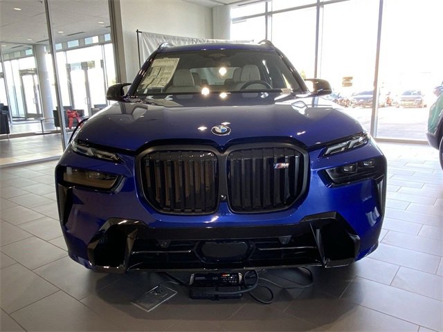 New 2026 BMW X7 M60i image 2