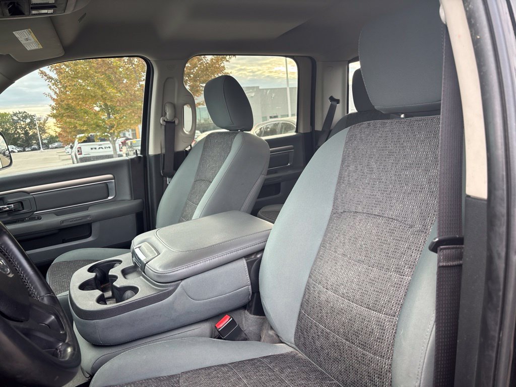 Used 2017 RAM 2500 Big Horn w/ Sport Appearance Group AWD/4WD image 11