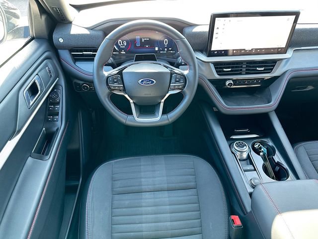 Used 2025 Ford Explorer ST-Line RWD image 20