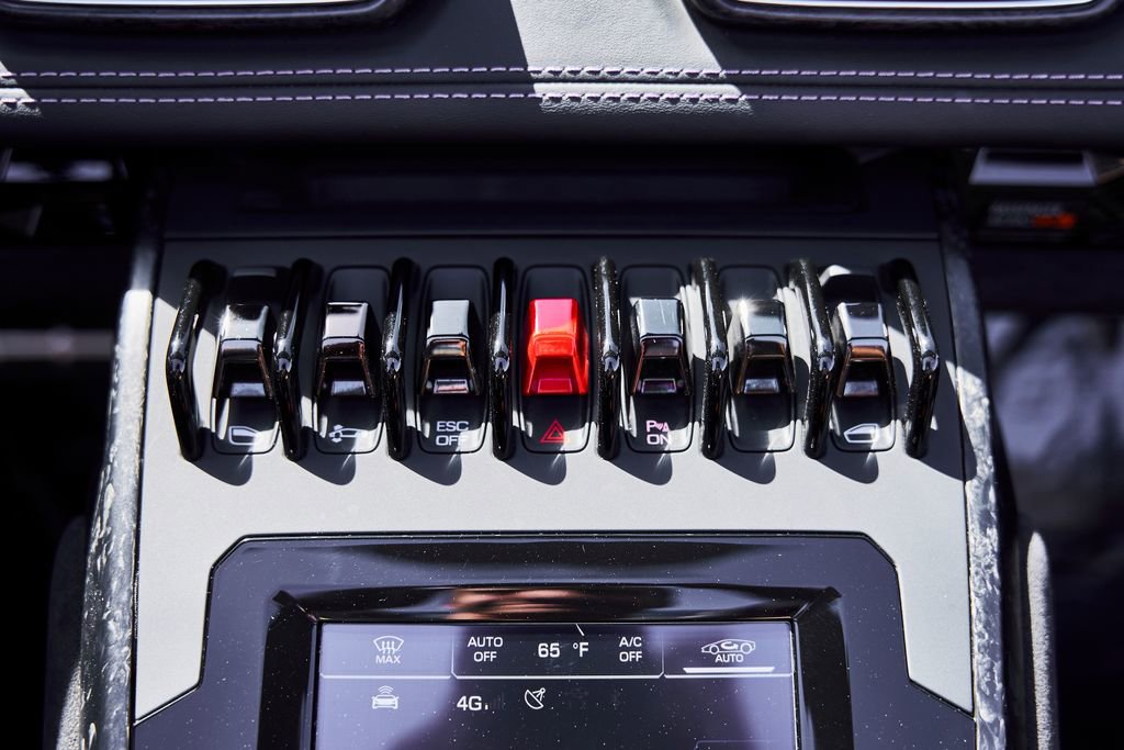 Used 2024 Lamborghini Huracan EVO image 69