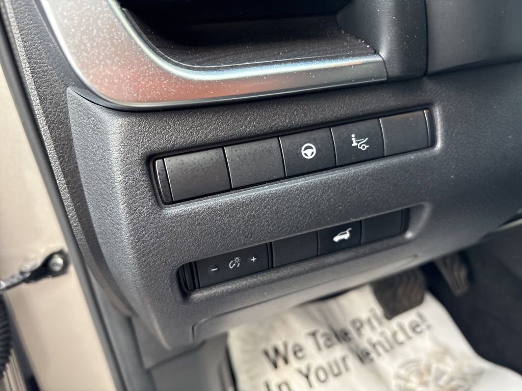 Used 2023 Nissan Rogue Platinum w/ Platinum Premium Package image 22