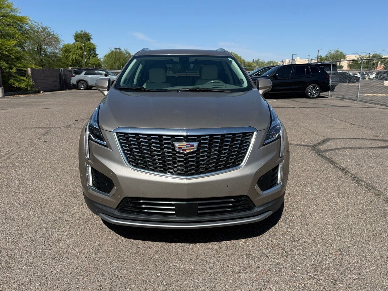 Used 2022 Cadillac XT5 Premium Luxury w/ Technology Package FWD image 2