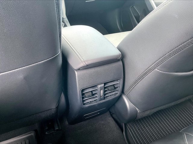 Used 2023 Toyota Corolla Cross XLE FWD image 24