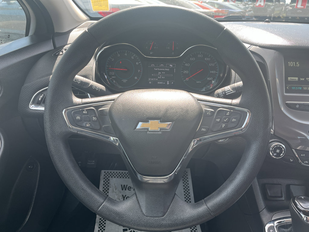 Used 2017 Chevrolet Cruze LT w/ Convenience Package FWD image 21