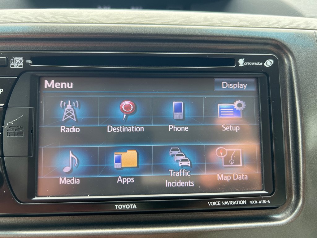 Used 2013 Toyota Sienna XLE FWD image 25