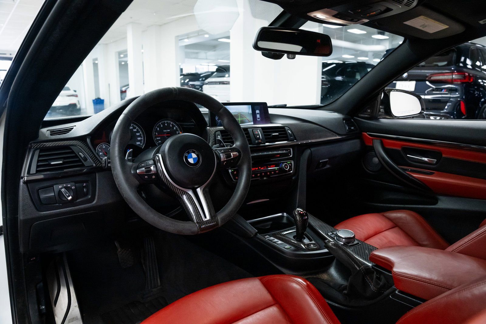 Used 2015 BMW M4 Coupe image 19