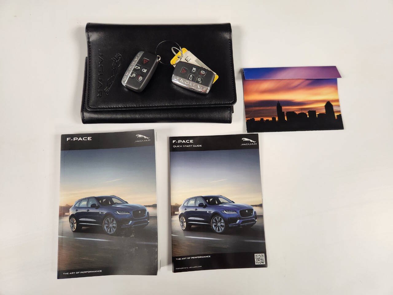 Used 2020 Jaguar F-PACE Premium AWD/4WD image 16