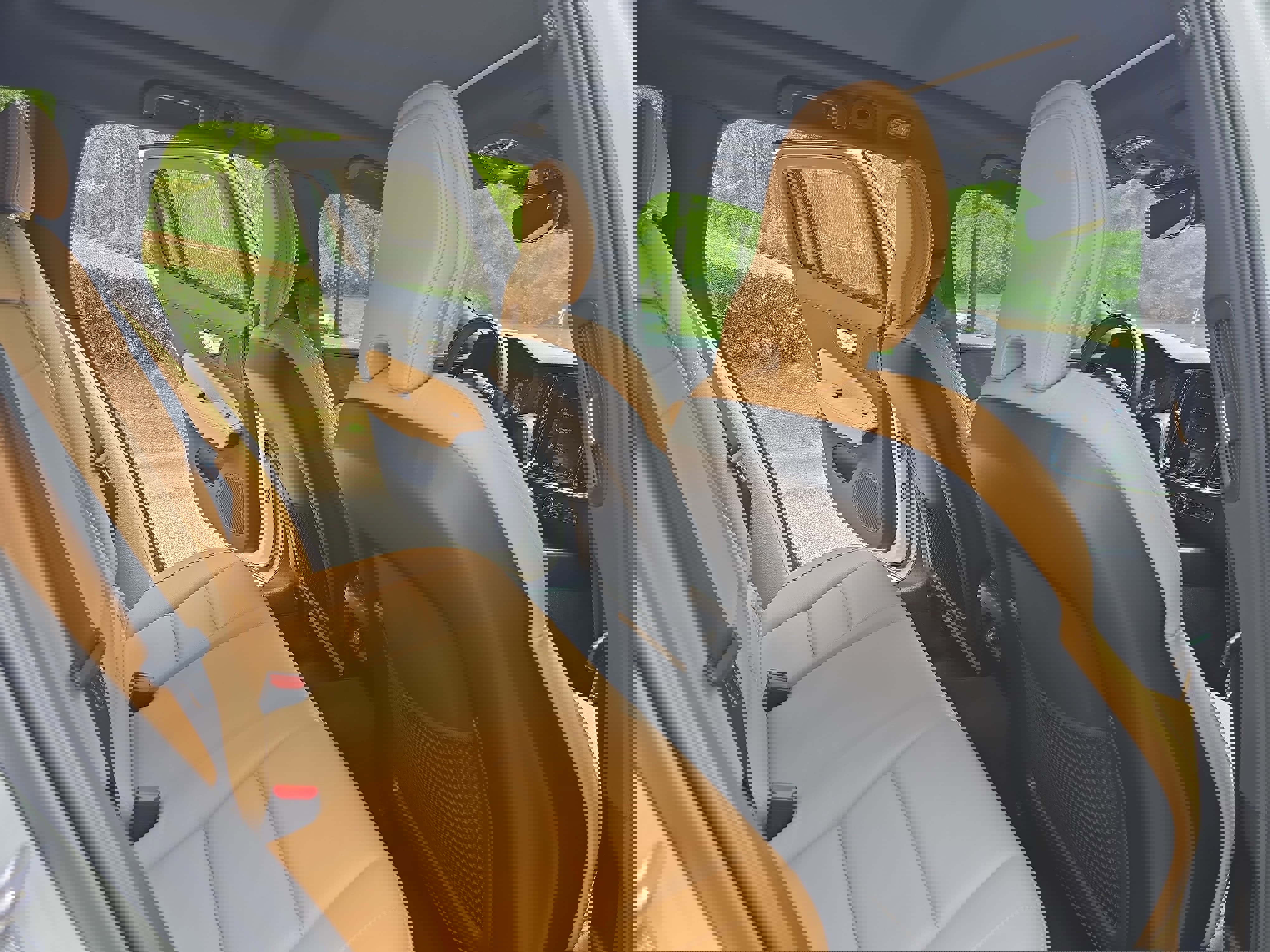 Used 2020 Volvo V60 T5 Cross Country w/ Protection Package Premier image 11