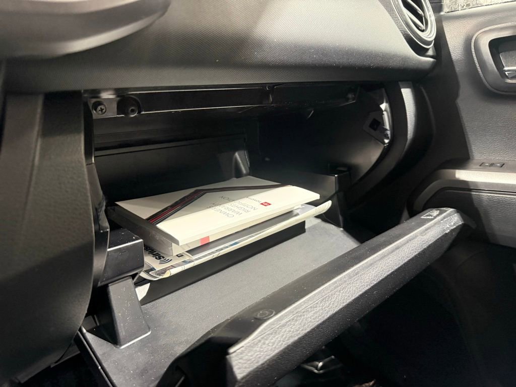 Certified 2023 Toyota Tacoma TRD Off-Road image 27