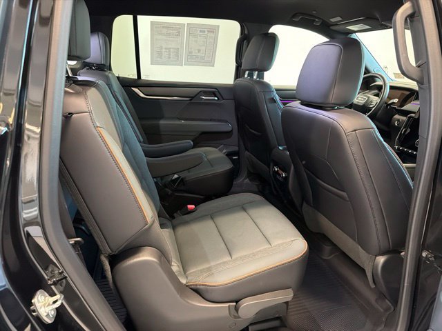 Used 2025 GMC Acadia AT4 w/ LPO, Floor Liner Package AWD/4WD image 43